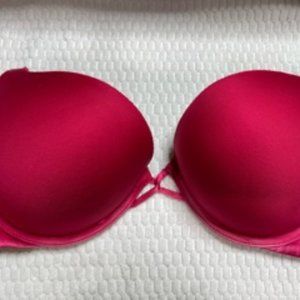 Victoria's Secret Miraculous36C  2 size pushup bra